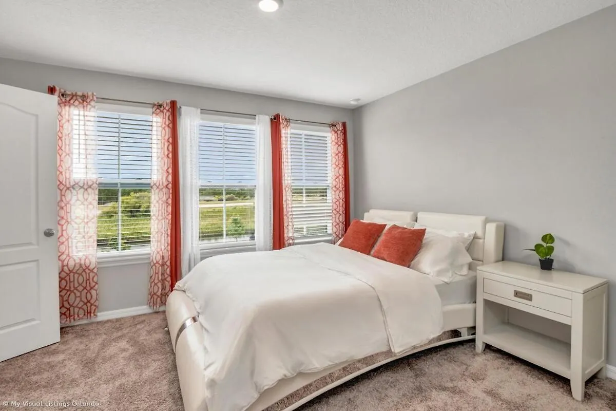 Sunny Amp Bright Modern Retreat Villa Davenport 0*,